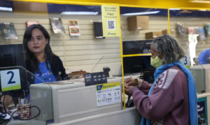 INSS: reembolso de descontos ilegais começa nesta quinta-feira.