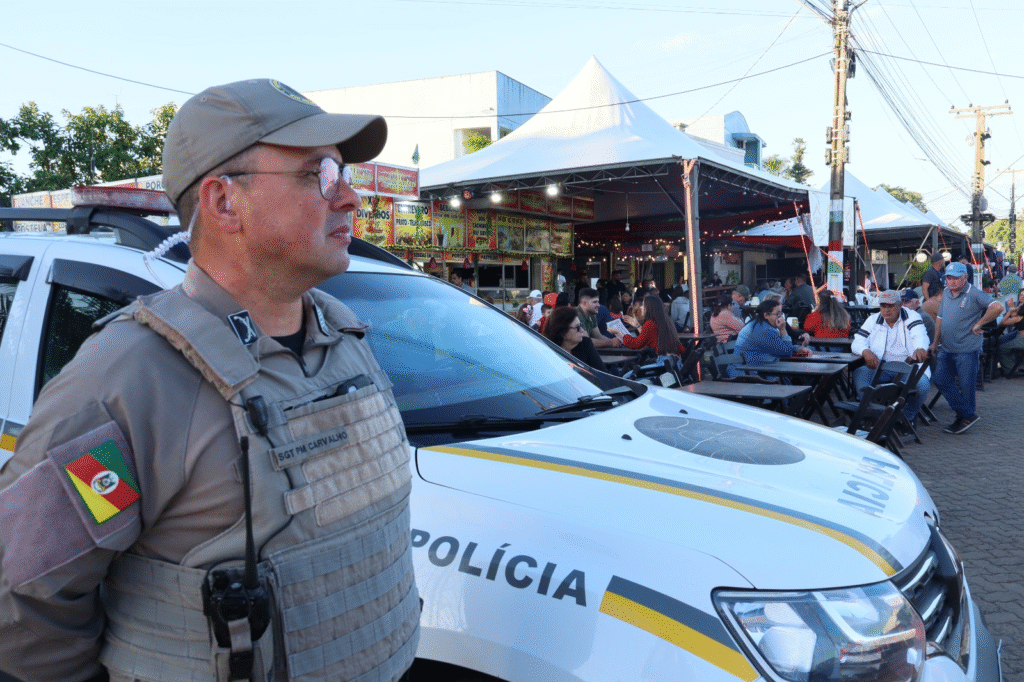 Hebi e Angela propõem homenagem ao 1º Sargento João Cláudio Carvalho Martins na Câmara de Novo Cabrais