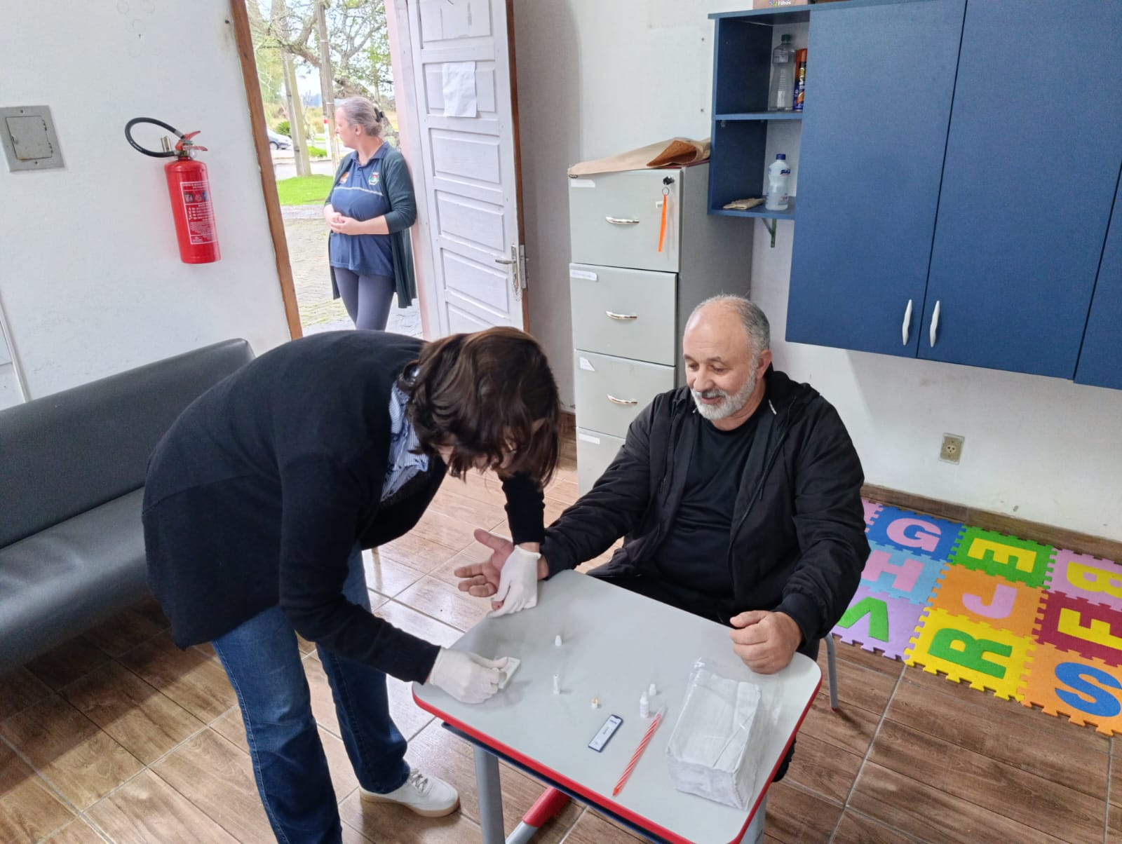 Julho Amarelo: Saúde de Novo Cabrais promove testagem rápida e conscientização entre servidores municipais
