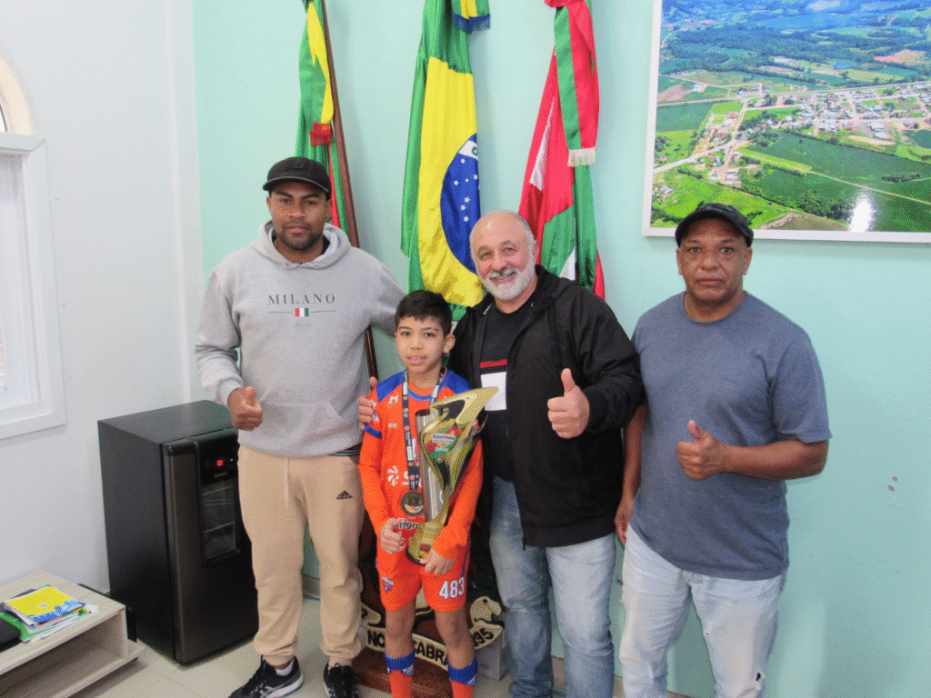 Atleta de Novo Cabrais é campeão de conferência no gauchão sub 09 de futsal
